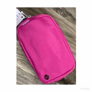 NEW Lululemon Everywhere Belt Bag Sonic Pink 1L